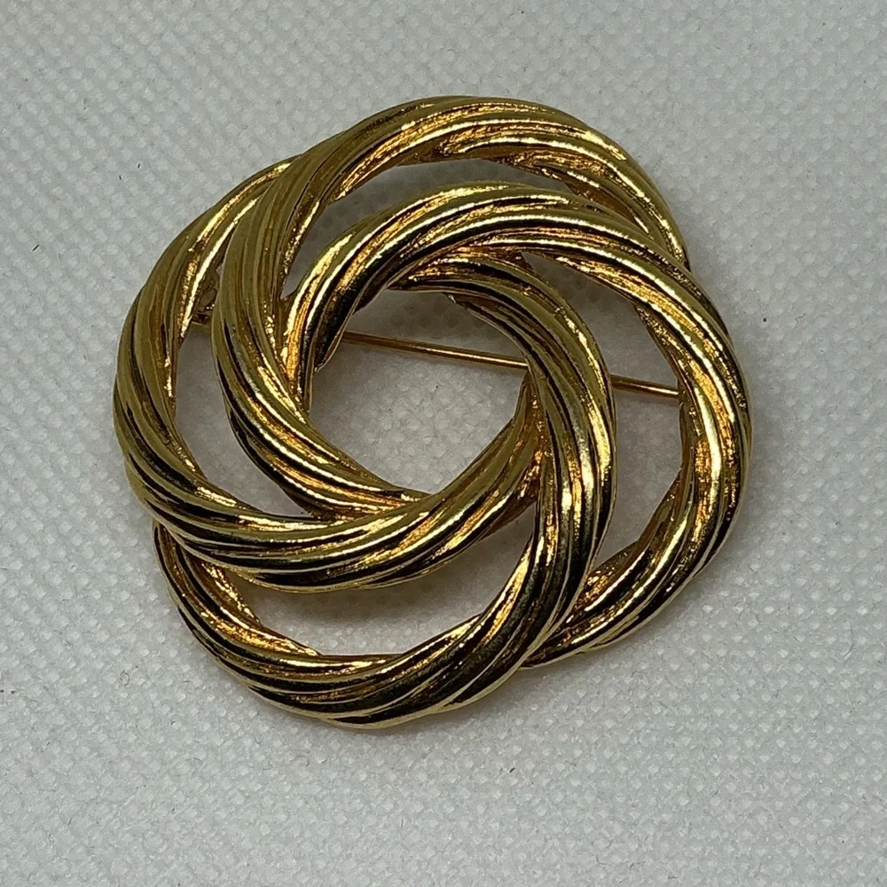 Vintage Gold Tone Brooch Lot Faux Pearl Flower & Textured Knot One Signed Monet